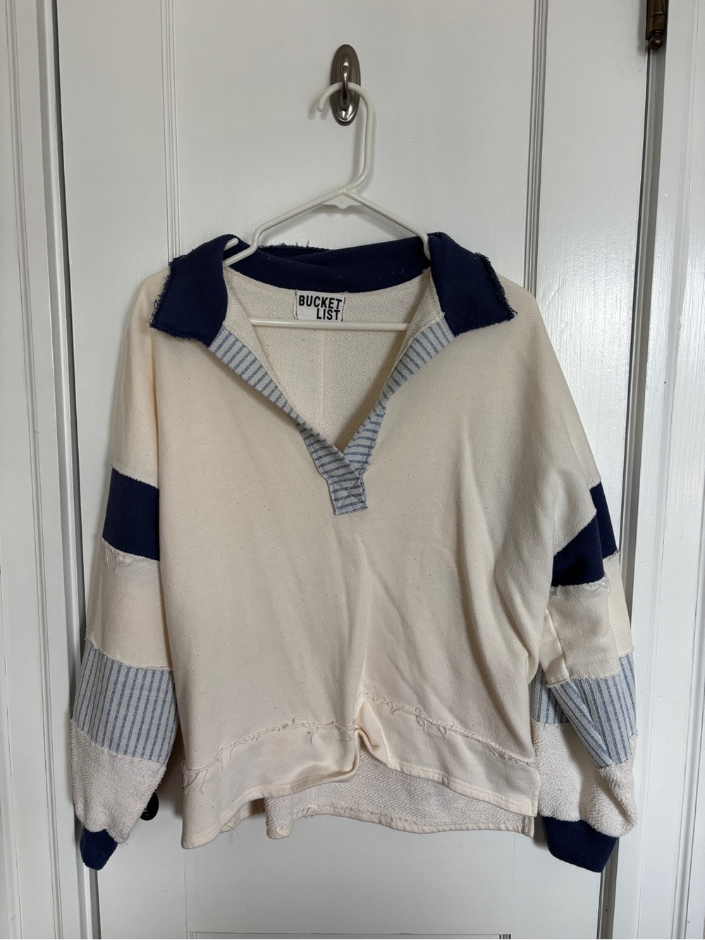 BUCKETLIST Cream and Navy V‑Neck Collared Knit Sweater